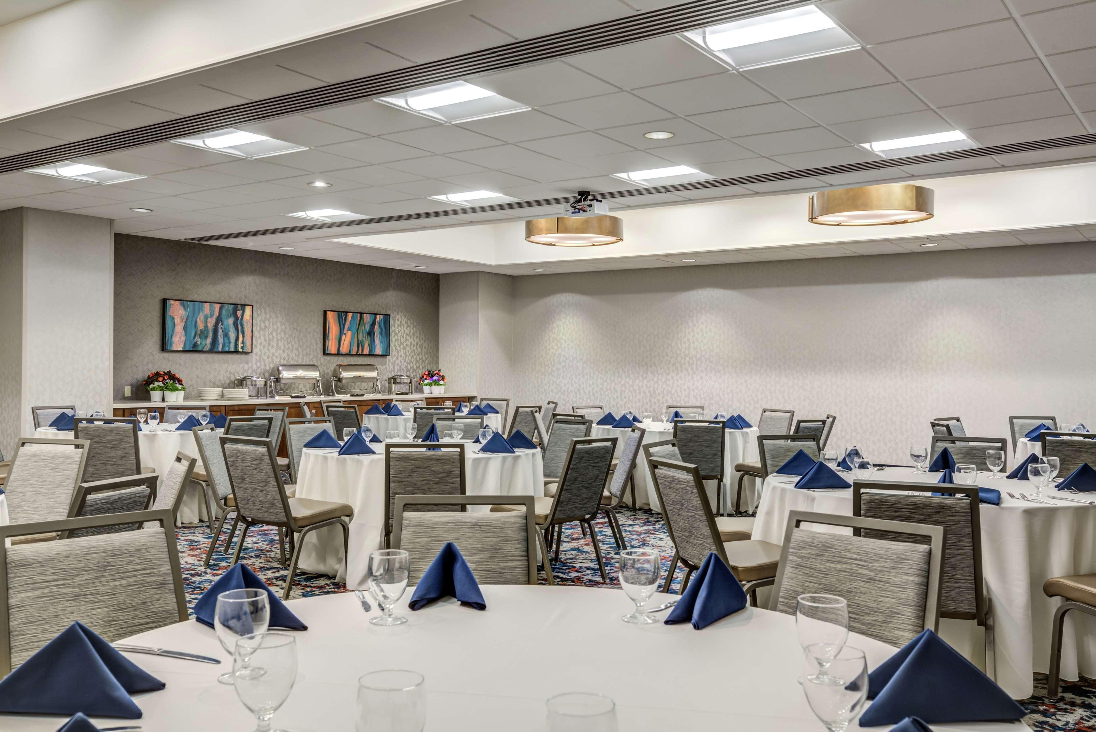 Hilton Garden Inn Boston Waltham Exterior photo
