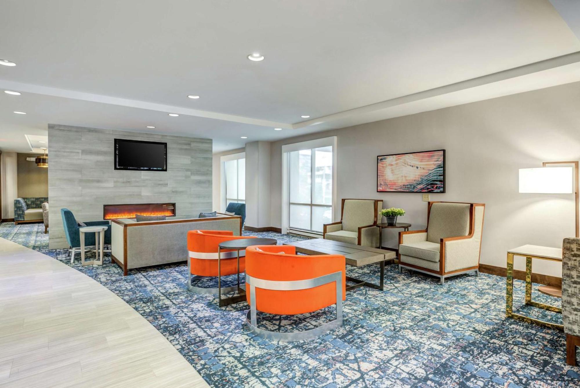 Hilton Garden Inn Boston Waltham Exterior photo